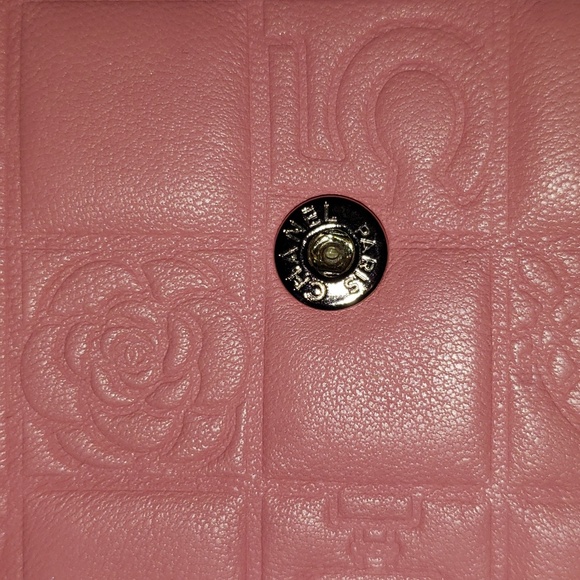 Chanel Camillia Wallet - Picture 7 of 16